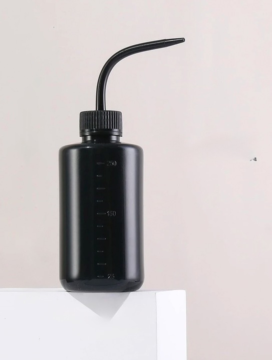 BUTELKA TRYSKAWKA BUTELECZKA DO MYCIA RZĘS 250 ml CZARNA