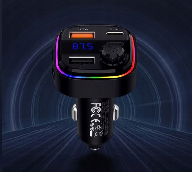 TRANSMITER SAMOCHODOWY FM BLUETOOTH LED USB i USB-C QC 3.1A RECCI