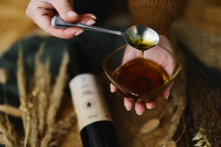 OLEJ Z CZARNUSZKI 500ml 10,62! mg/g TYMOCHINONU zimnotłoczony NIERAFINOWANY