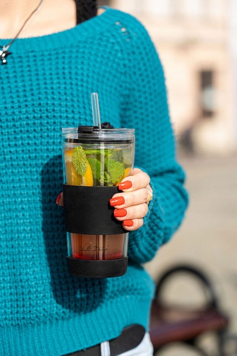 Szklany kubek do kawy ze słomką Vialli Design FUORI 600ml 30374 (czarny)