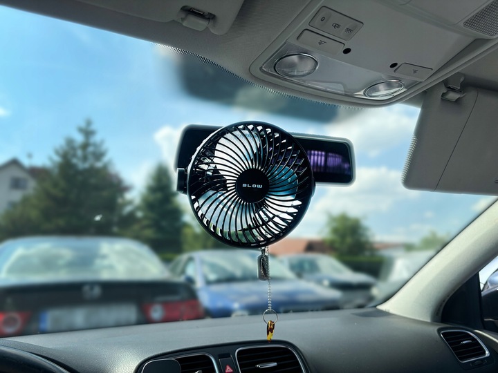 WIATRAK WENTYLATOR SAMOCHODOWY BIURKOWY AKUMULATOR REGULOWANY KLIPS 12V