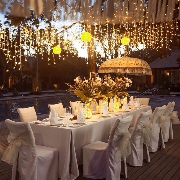 LAMPKI CHOINKOWE ŚWIĄTECZNE SOPLE Z EFEKTEM FLASH ZEWNĘTRZNE 8M 300 LED