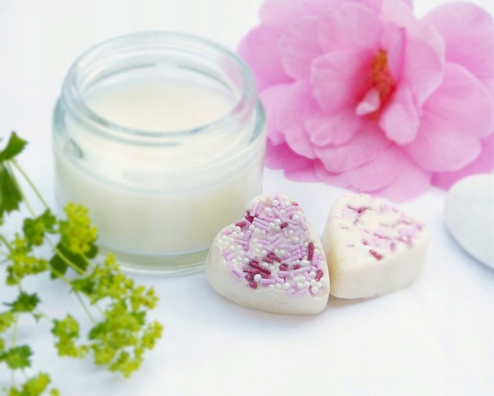 APIS KREM NAWILŻAJĄCY Do Twarzy Aktywny Kwas Hialuronowy Minerały 30+ 50 ml