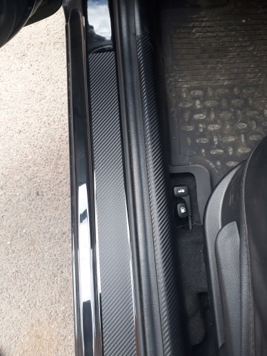 TAŚMA FOLIA CARBON NA PROGI OCHRONNA GRUBA ZABEZPIECZAJĄCA PROGI + RAKLA