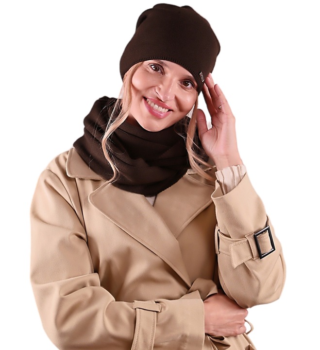 CZAPKA damska przejściowa jesienna gładka Polska modny BRAZ czekolada