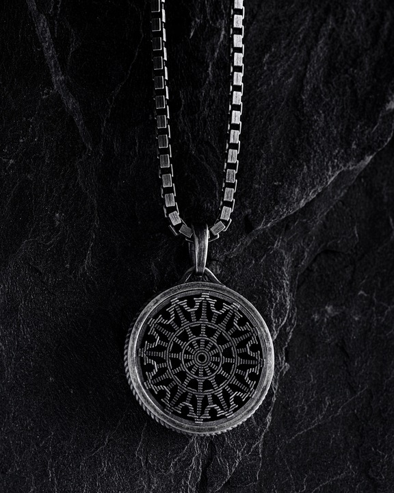 Wisiorek Znak zodiaku - SCORPIO. MEMENTO MORI (skorpion)