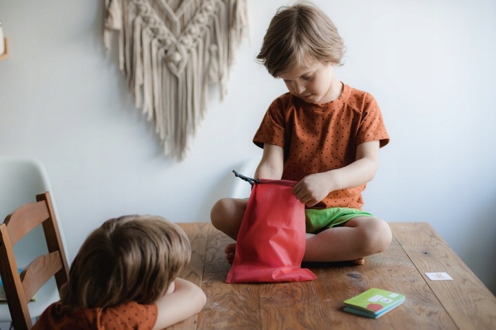 Zabawy przedszkolaka Kukuryku Adamigo