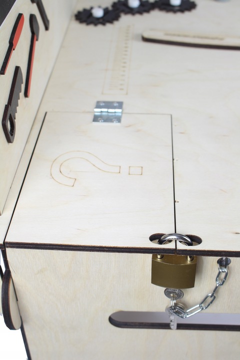 Drewniany warsztat majsterkowicza tablet kłódka imadło schowek piła POLSKI!