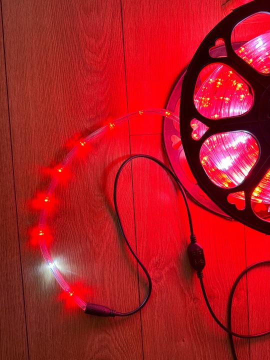 Wąż Świetlny LED Flash Czerwony + Biały Zimny 50m IP44 Okrągły Zewnętrzny
