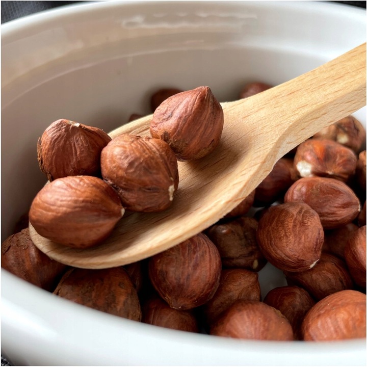 ORZECH LASKOWY 1kg ORZECHY LASKOWE,CAŁY ŁUSKANY, HAZELNUT HiFOOD