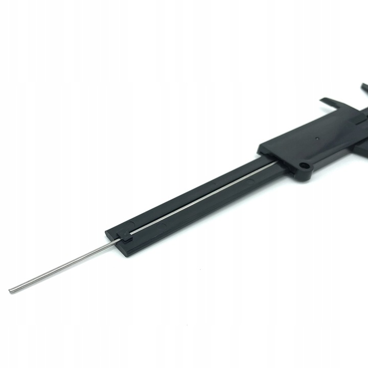 Suwmiarka do geometrii brwi, czarna