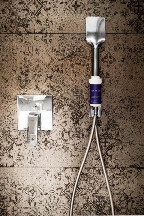 SOFTSKIN Filtr Wody Prysznicowy pod Prysznic WodaRO Filtracja KDF BPA FREE