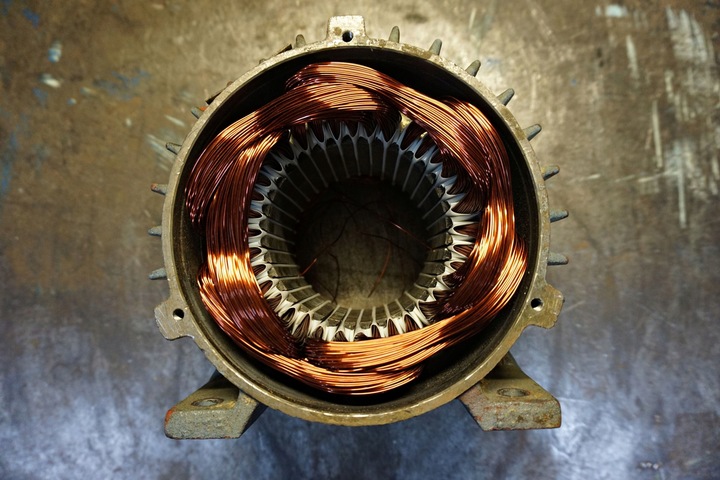 Agregat prądotwórczy przenośny benzynowy generator prądu 7km AVR 3000W