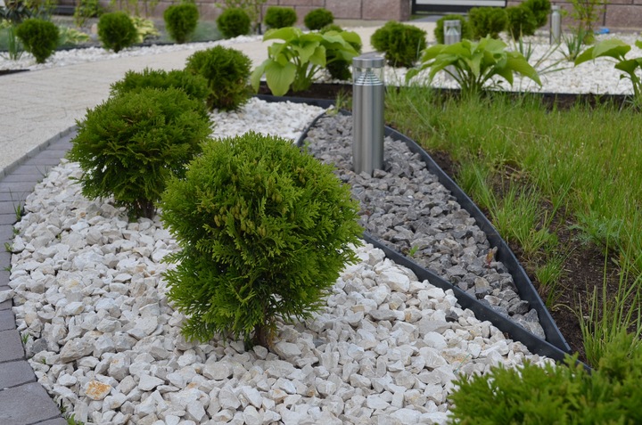 OBRZEŻE TRAWNIKOWE OGRODOWE 7,8cm PALISADA EKO BORDER 78mm 20m + 100 KOTEW