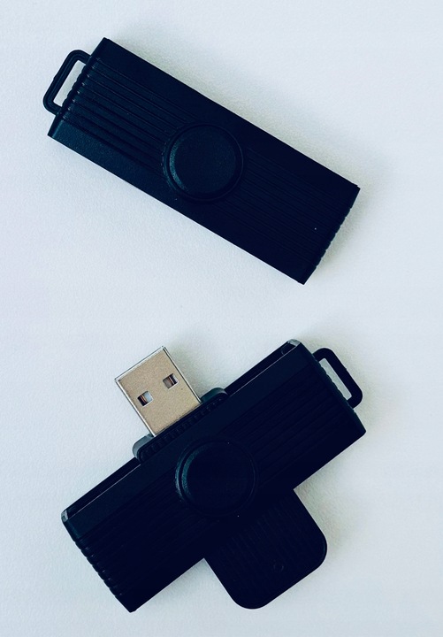 Czytnik Kart Kierowców|USB-A + USB-C + Micro USB