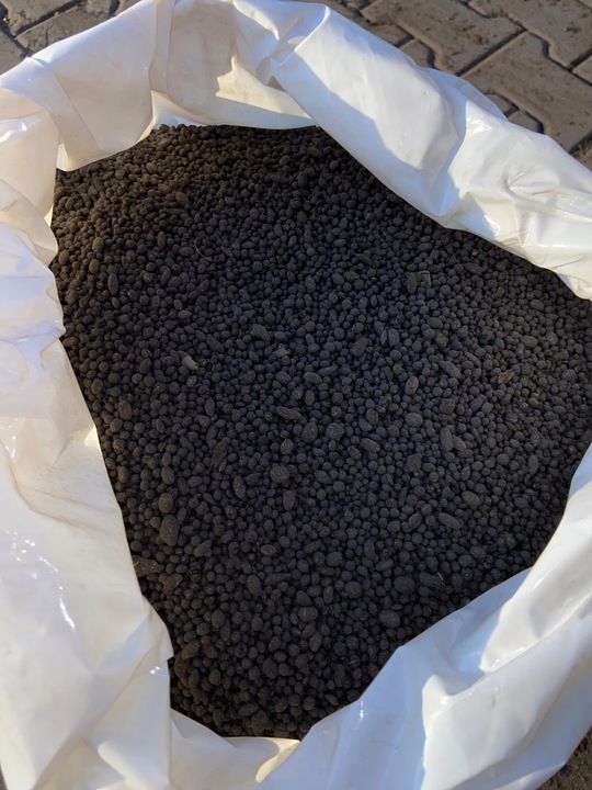 Obornik granulowany Naturalny MIKRO Granulat 25kg nawóz SUPER JAKOŚĆ 40L