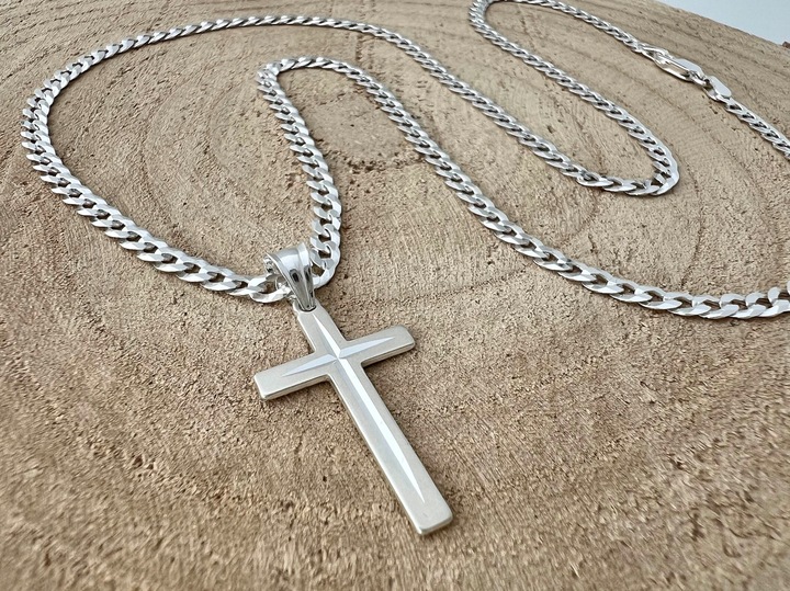 Łańcuszek męski srebrny 925 pancerka 4 mm 50 cm z krzyżykiem na urodziny