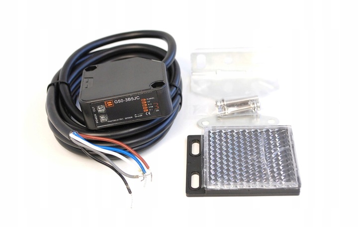 Czujnik Sensor optyczny G50-3B5JC refleksyjny przekaźnikowy