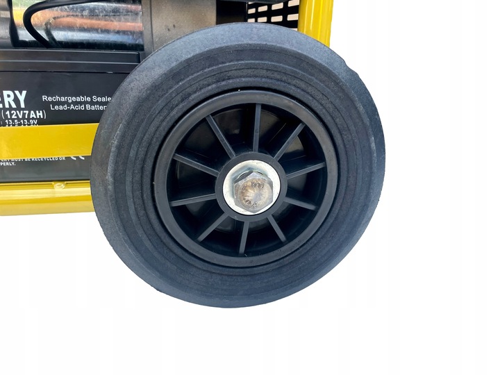 Agregat prądotwórczy 5,25kW generator prądu AVR ele-start koła