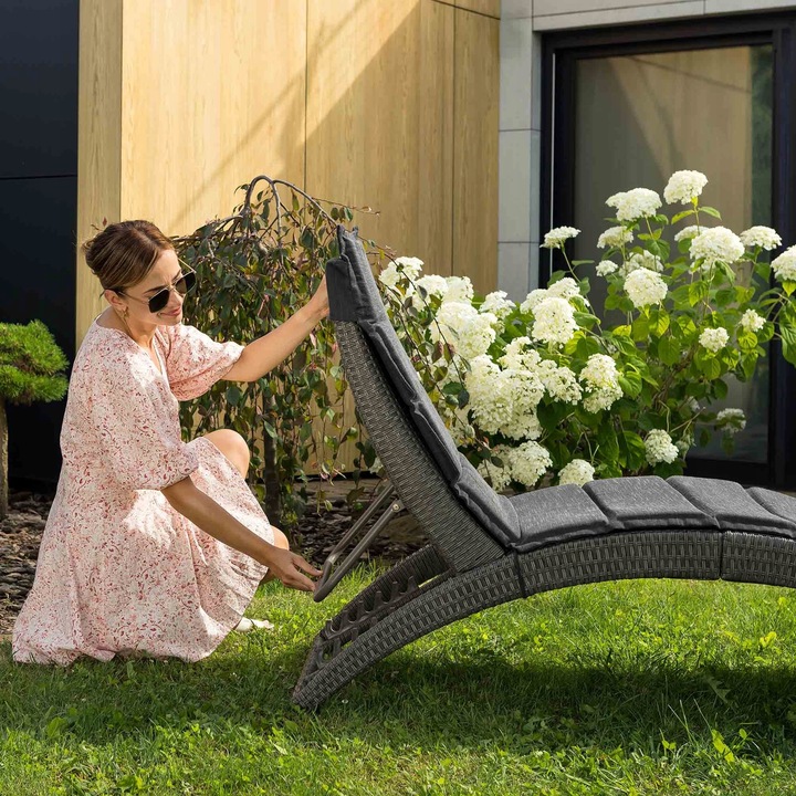 Leżak ogrodowy składany regulowany na balkon taras technorattan z poduszką