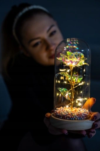 PIĘKNY ZŁOTY ŁAŃCUSZEK DAMSKI Z SERDUSZKIEM Z CYRKONIAMI + RÓŻA WIECZNA LED