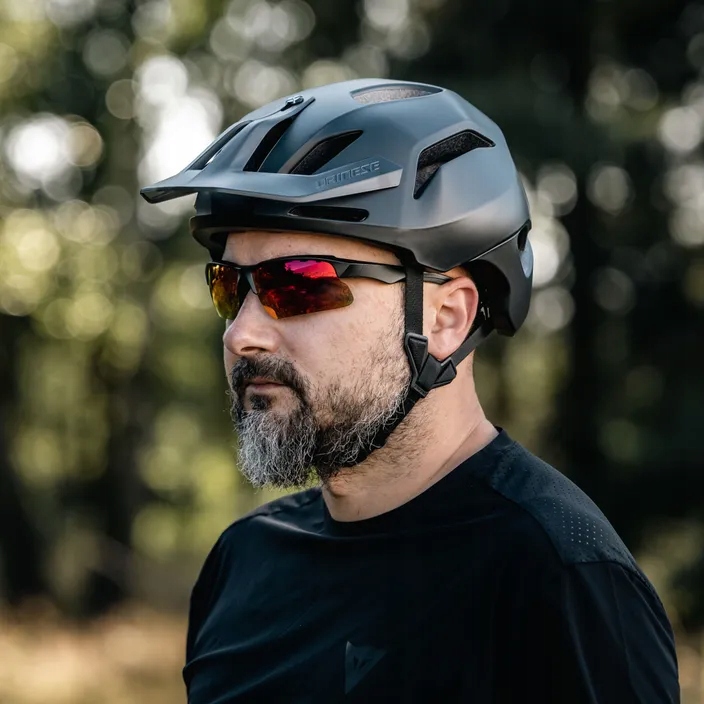 Kask rowerowy Dainese Linea 03 czarny 59-62cm L-XL