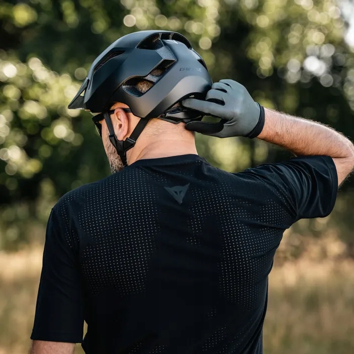 Kask rowerowy Dainese Linea 03 czarny 59-62cm L-XL