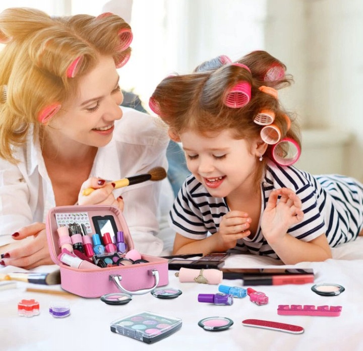 KUFEREK KOSMETYKÓW DO MAKIJAŻU i PAZNOKCI CIENIE MAKIJAŻ DLA DZIEWCZYNKI