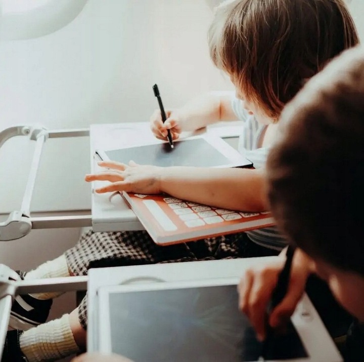 Kidywolf KIDYDRAW-MINI Interaktywny Mini tablet do rysowania Animals