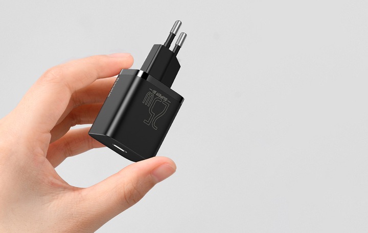 BASEUS ŁADOWARKA SIECIOWA KOSTKA ZASILACZ USB-C PD 25W Z KABLEM USB-C 1M