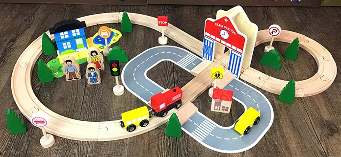 DREWNIANA KOLEJKA TOR WAGONY POCIĄG Budynki Ciuchcia Lokomotywa Zestaw