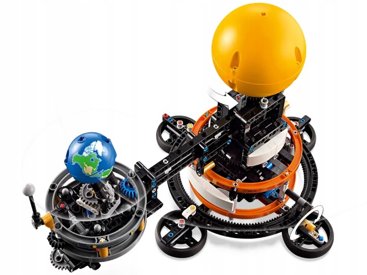 LEGO Technic Ziemia i Księżyc na orbicie 42179