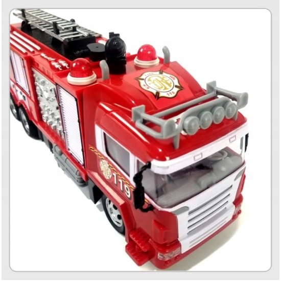 WÓZ STRAŻACKI NA WODĘ ZDALNIE STEROWANY