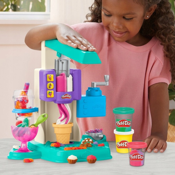 CIASTOLINA Play-Doh Lodziarnia Tęczowe ZAKRĘCONE LODY Zestaw Hasbro G0028