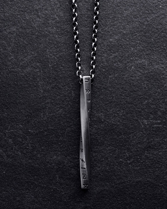 Srebrny wisiorek na łańcuszku RUNY - OBEREGI