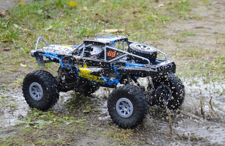 SAMOCHÓD STEROWANY CRAWLER WLToys AUTO RC 4WD 1:10