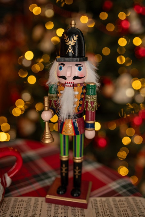 ŚWIĄTECZNE FIGURKI DZIADEK DO ORZECHÓW DUŻY DREWNIANY OZDOBA NA PODSTAWCE