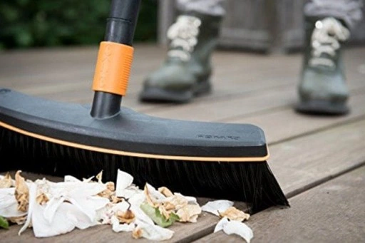 SZCZOTKA + GRABIE + TRZONEK QUIKFIT FISKARS