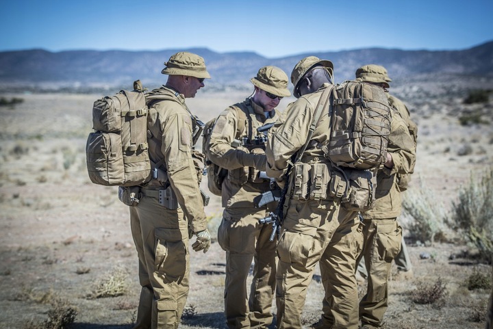 Plecak RACCOON Mk2 Cordura Czarny EDC Molle Helikon D-Ring YKK Mesh