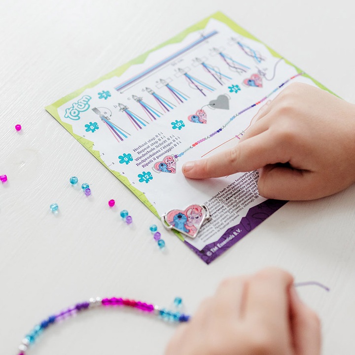 Totum zestaw kreatywny do robienia bransoletek z zawieszkami Disney Stitch