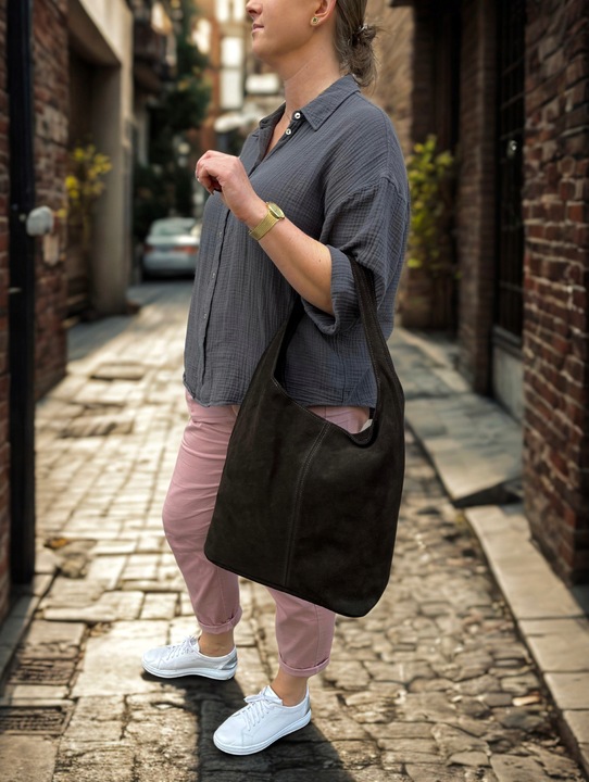 CZEKOLADOWA ZAMSZOWA TOREBKA WOREK BRĄZOWA TOREBKA ZAMSZ NATURALNY ZAMEK A4