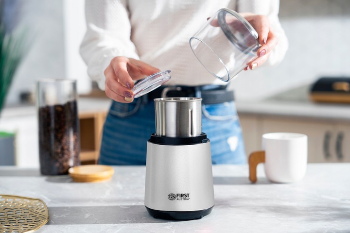 MŁYNEK DO KAWY ROZDRABNIACZ ORZECHÓW FIRST AUSTRIA