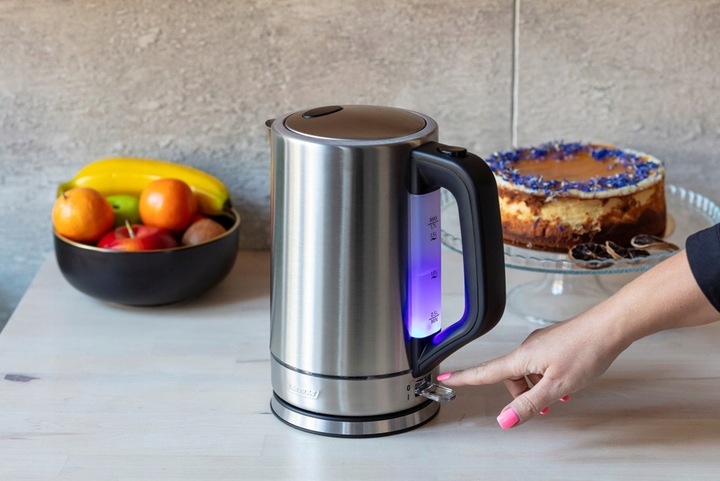 Czajnik elektryczny MPM MCZ-121M 1.7L stalowy z podświetleniem