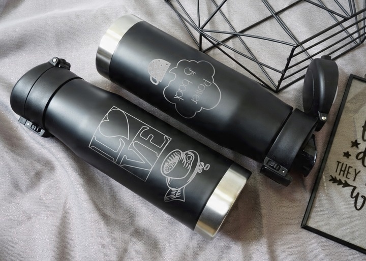 Kubek termiczny 600 ml TERMOS PREZENT szkoła biuro podróż auto TWÓJ GRAWER