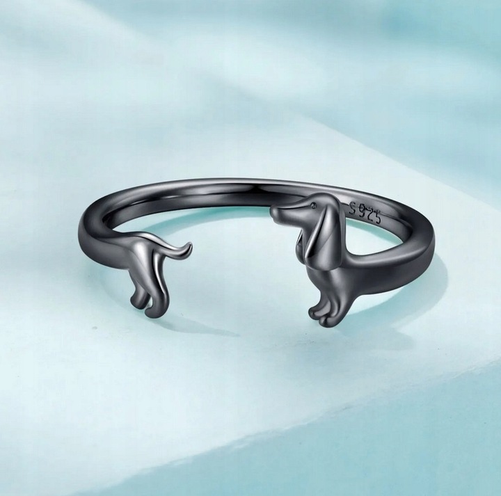 Pierścionek srebrny PIES CZARNY JAMNIK regulowany s925 +pudełko