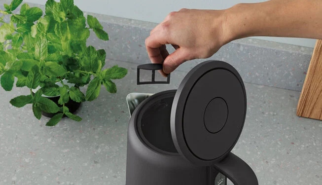 CZAJNIK ELEKTRYCZNY ELECTROLUX E7K1-6BP