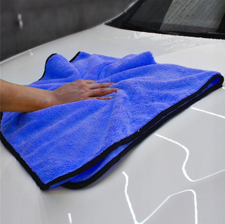 PUSZYSTY RĘCZNIK DO OSUSZANIA AUTA LAKIERU 90x60 Z MIKROFIBRY GRUBY CHŁONNY