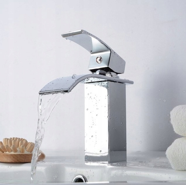 BATERIA UMYWALKOWA STAL WYSOKA CHROMOWANA NABLATOWA WODOSPAD STOJĄCA CHROM