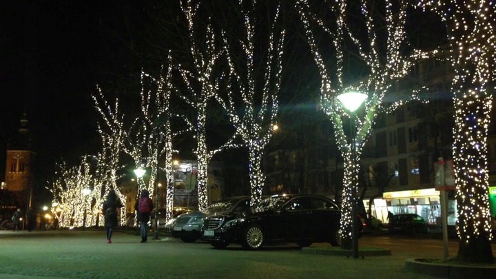 LAMPKI CHOINKOWE LED 1000 ZEWNĘTRZNE GRUBE 68m - ŚWIATŁO STAŁE