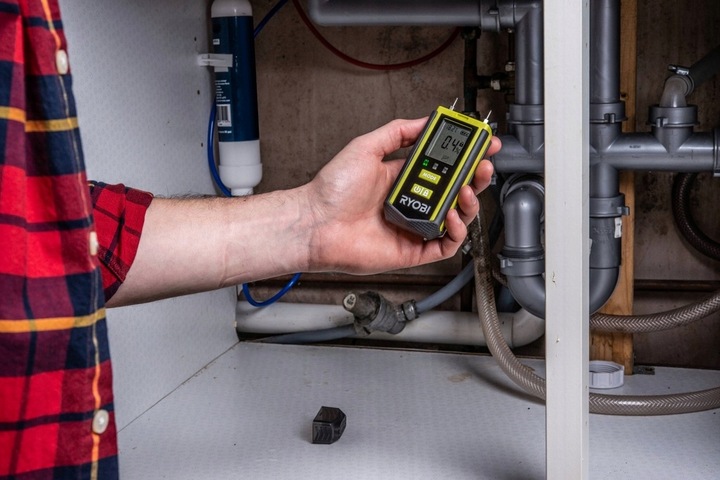 RYOBI MIERNIK WILGOTNOŚCI WILGOTNOŚCIOMIERZ DREWNA BETONU LED RBPINMM1